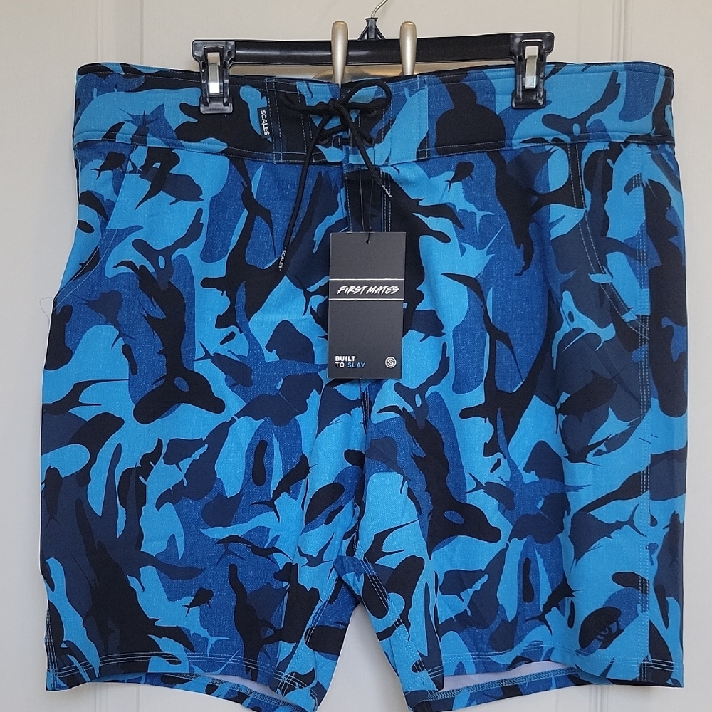 NWT SCALES FIRSTMATES Men's Blue Camo Boardshorts